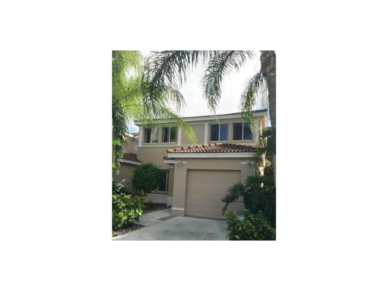 11144 SW 17th Manor, Davie, FL 33324 - photo 1