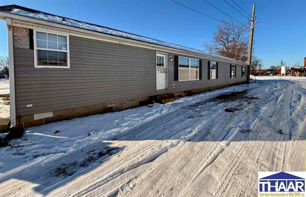 415 S 14th St, Terre Haute, IN 47807 - photo 1