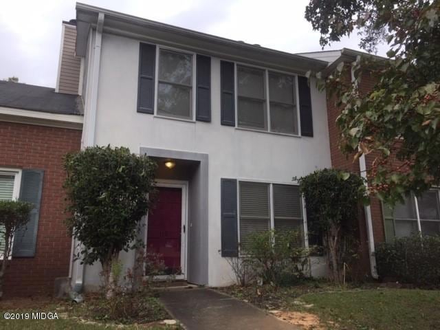 112 Manor Row -  Front