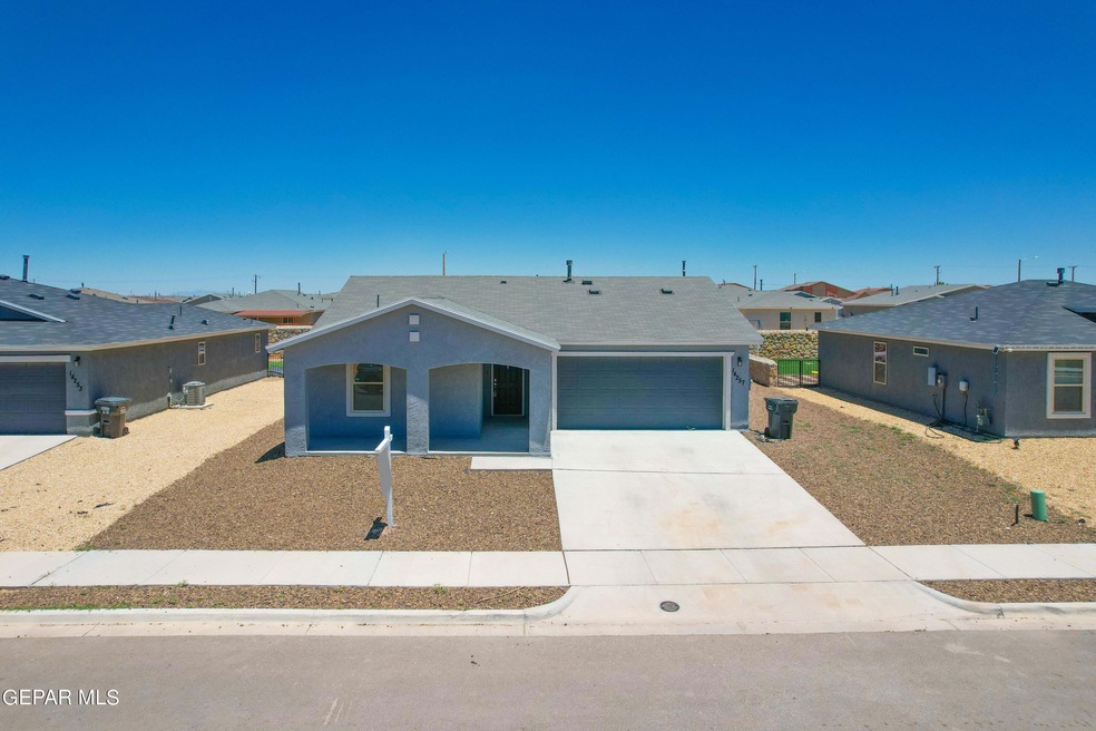 14257 Paraiso Dr, Horizon City, TX 79928 - photo 1