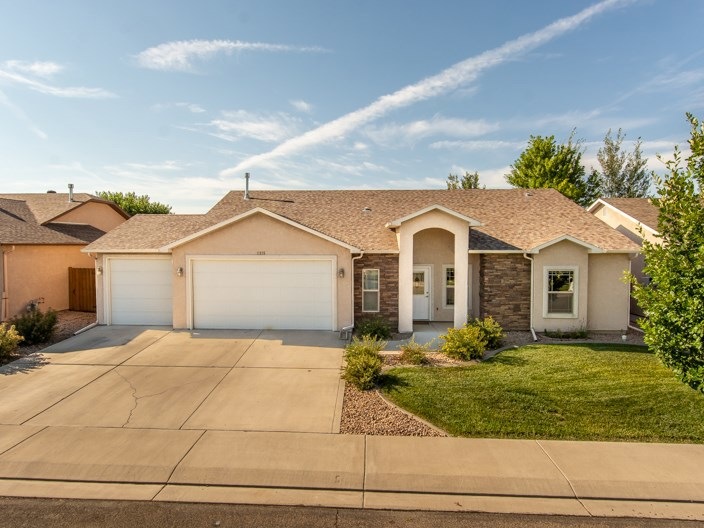 2515 Hayes Dr, Grand Junction, CO 81505 - photo 1