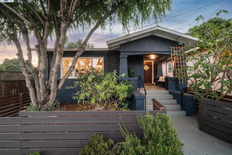 Sold $1,190,000 • Co-Listing Agent