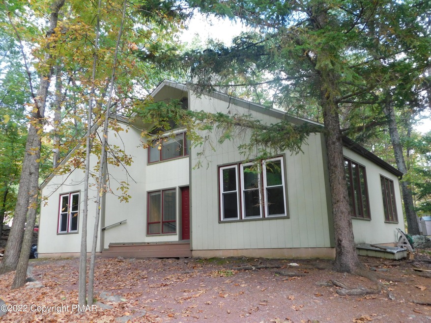 122 Bayberry Ct, East Stroudsburg, PA 18301 - photo 1