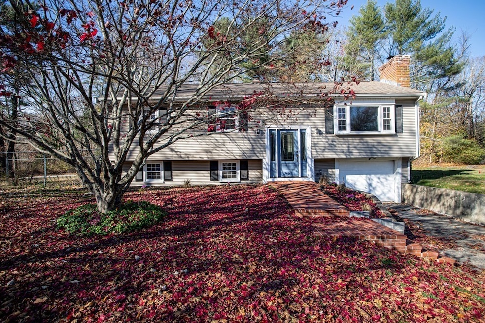 16 Princess Pine Dr, Rehoboth, MA 02769 - photo 1