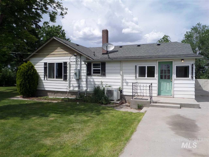 136 N 200 E, Jerome, ID 83338 - photo 1