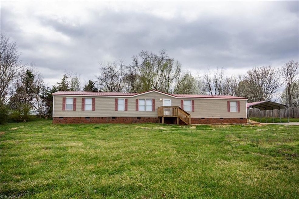 121 Northfield Rd, Statesville, NC 28625 - photo 1