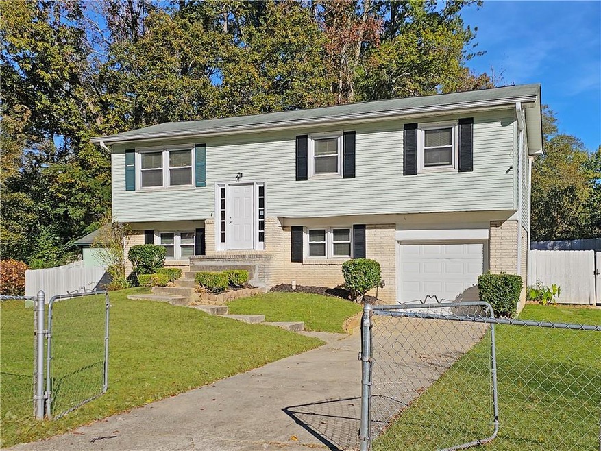 1620 Cardinal Rd, Jonesboro, GA 30238 - photo 1