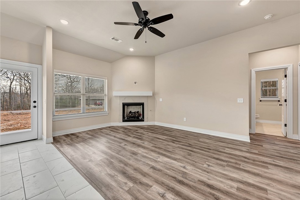 42 Annabell Ln, Bella Vista, AR 72715 - photo 1