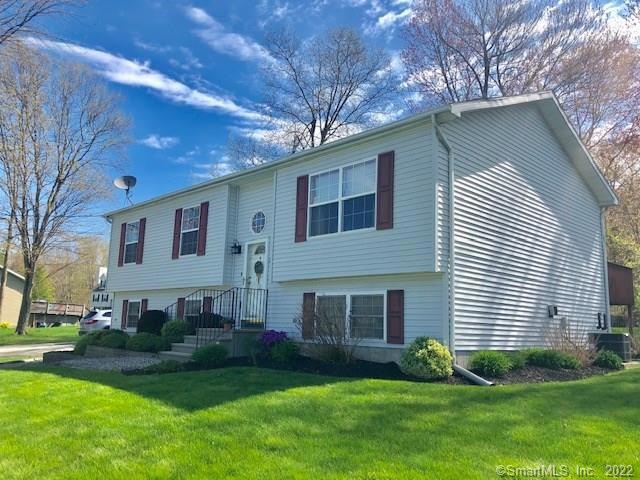 22 High Meadow Dr, Plainfield, CT 06374 - photo 1