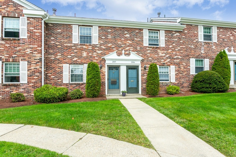 2005 Windsor Dr unit 2005, Framingham, MA 01701 - photo 1