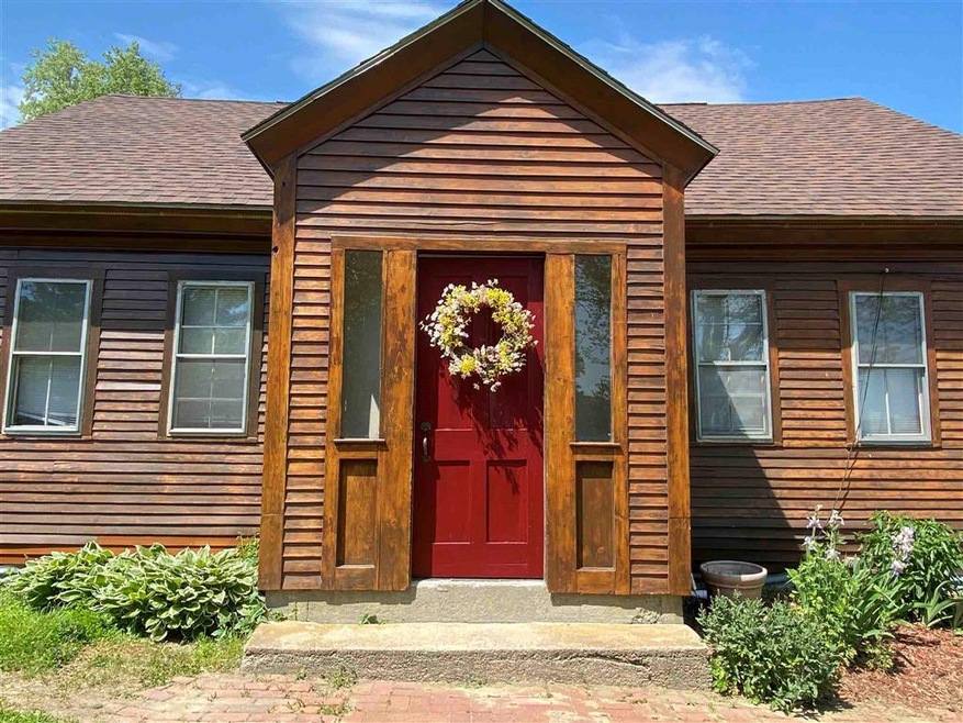 572 River Rd, Walpole, NH 03608 - photo 1