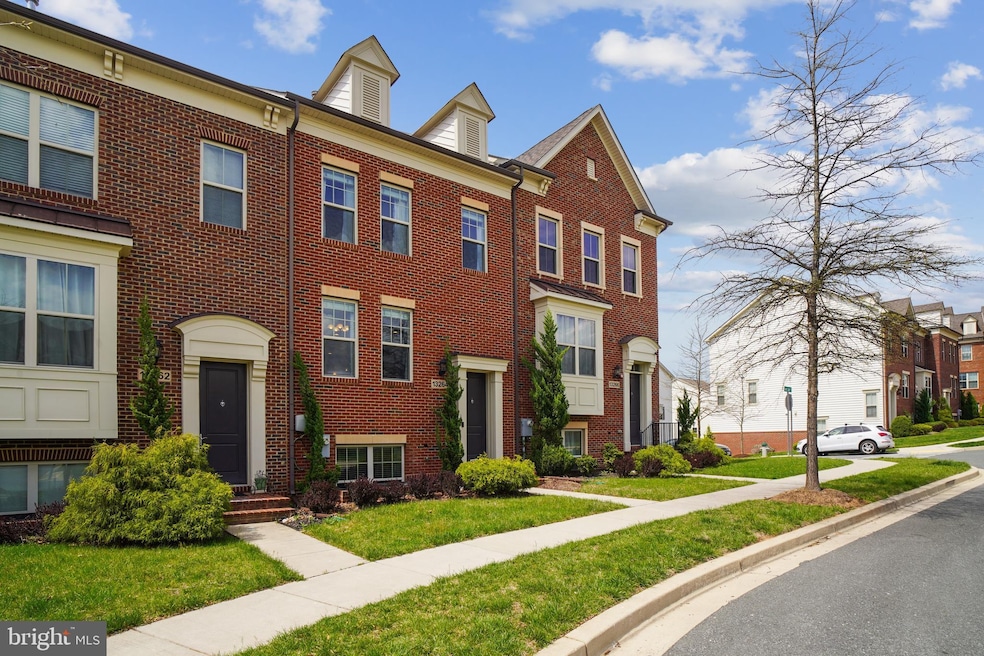 13264 Tivoli Lake Blvd, Silver Spring, MD 20906 - photo 1