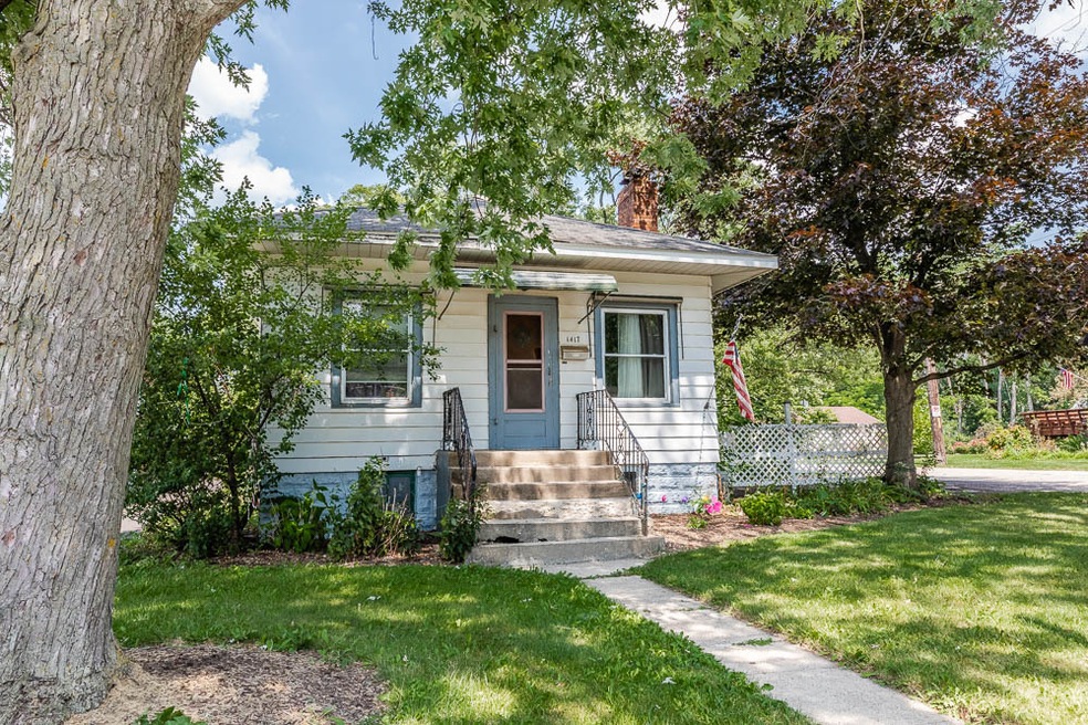 1417 Hill Ave, Wheaton, IL 60187 - photo 1