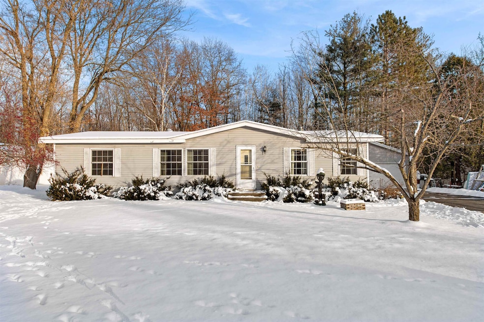 N1796 S N-3 Dr, Menominee, MI 49858 - photo 1