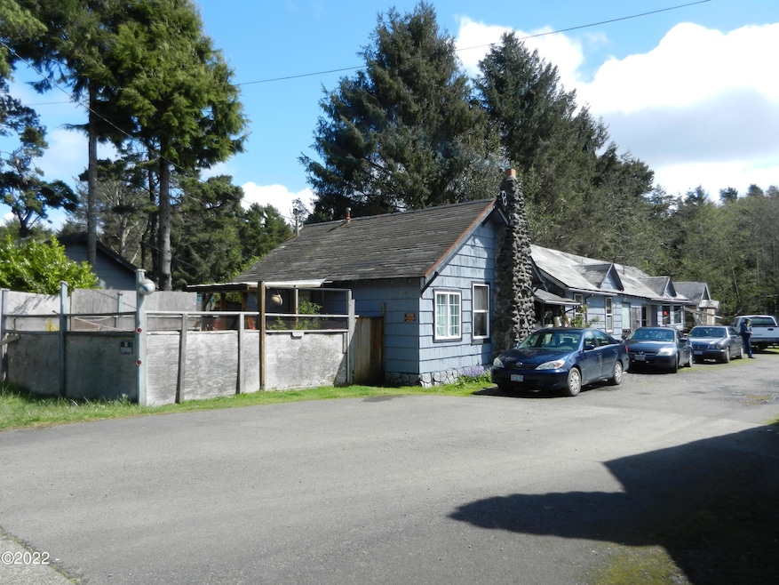Apartments from Hwy 101