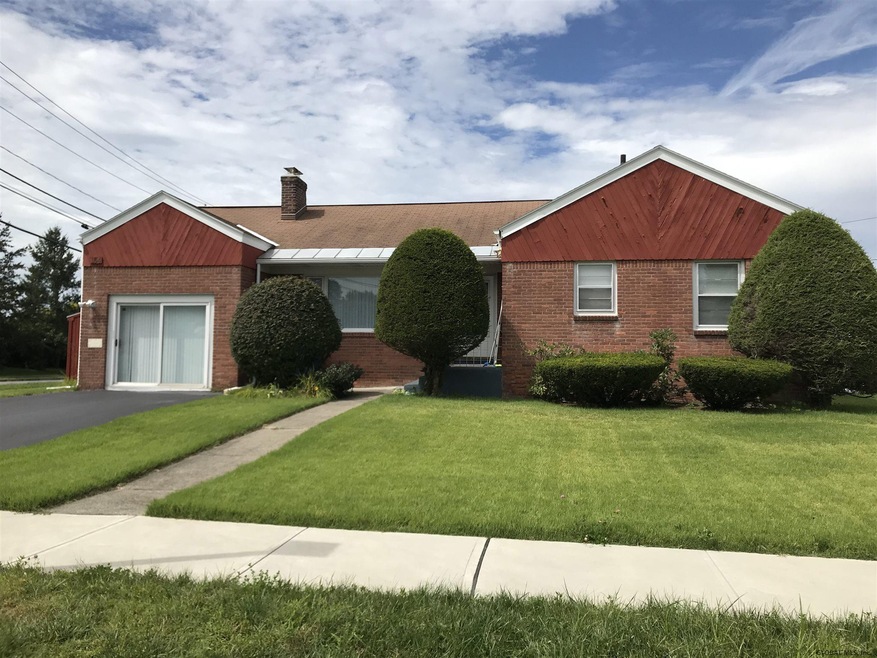 154 Cardinal Ave, Albany, NY 12209 - photo 1