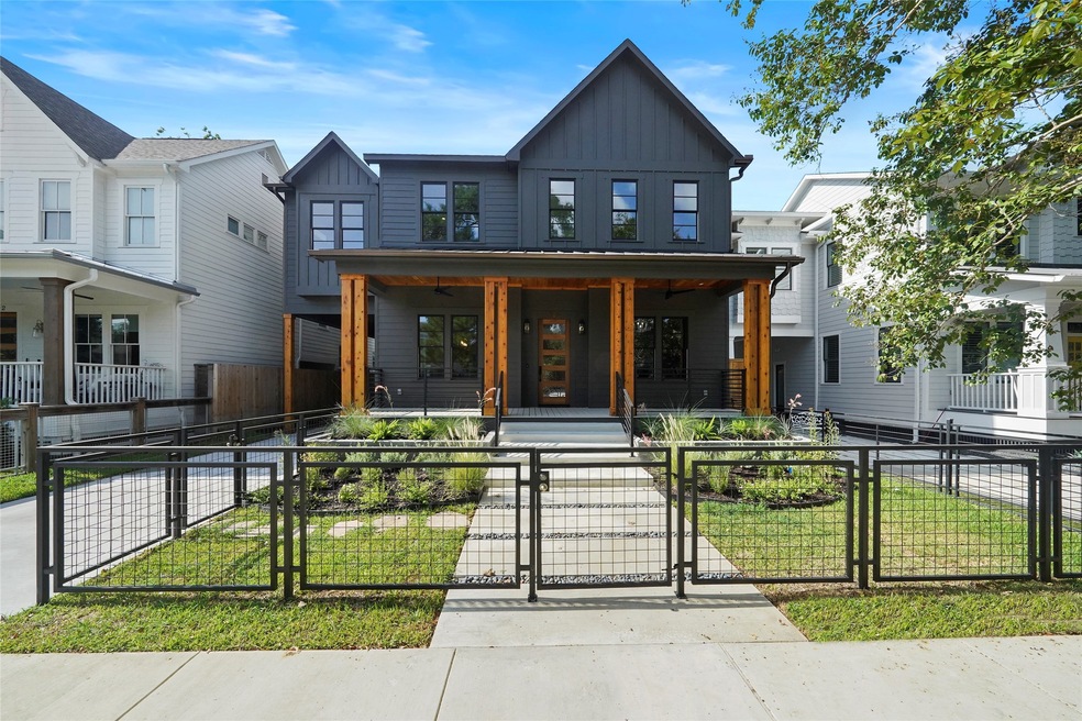 918 Merrill St, Houston, TX 77009 - photo 1