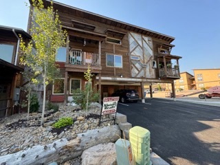 Under Contract $270,000 • Co-Listing Agent