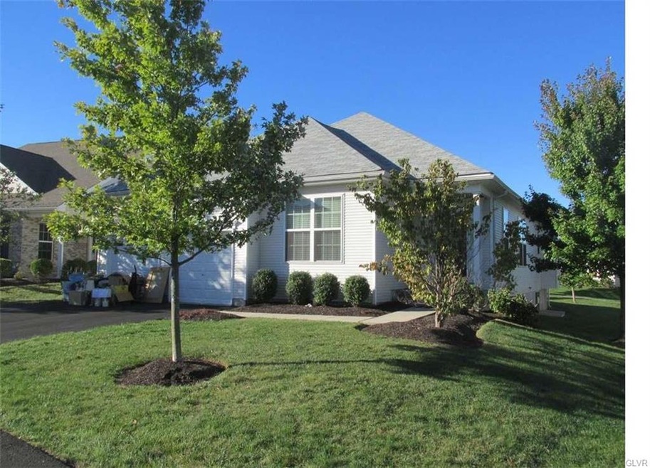 2064 Kingsview Rd, Macungie, PA 18062 - photo 1