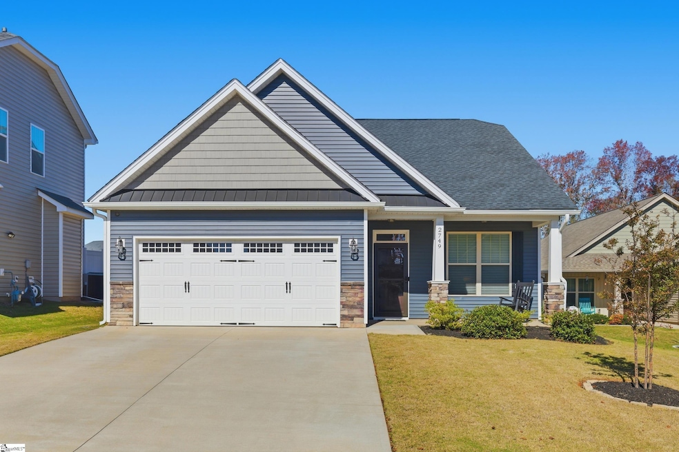 2749 Millhone Dr, Moore, SC 29369 - photo 1