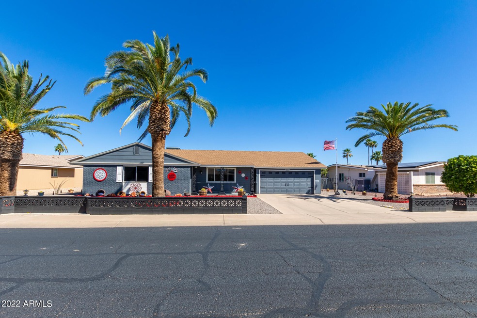 10312 W Andover Ave, Sun City, AZ 85351 - photo 1