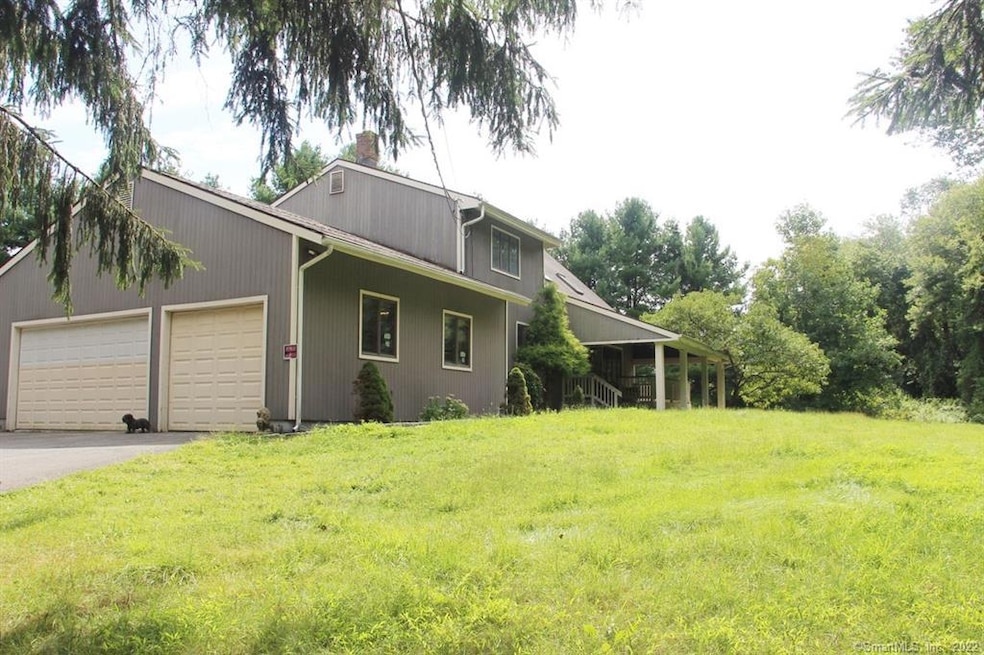 10 Everett Rd, Easton, CT 06612 - photo 1