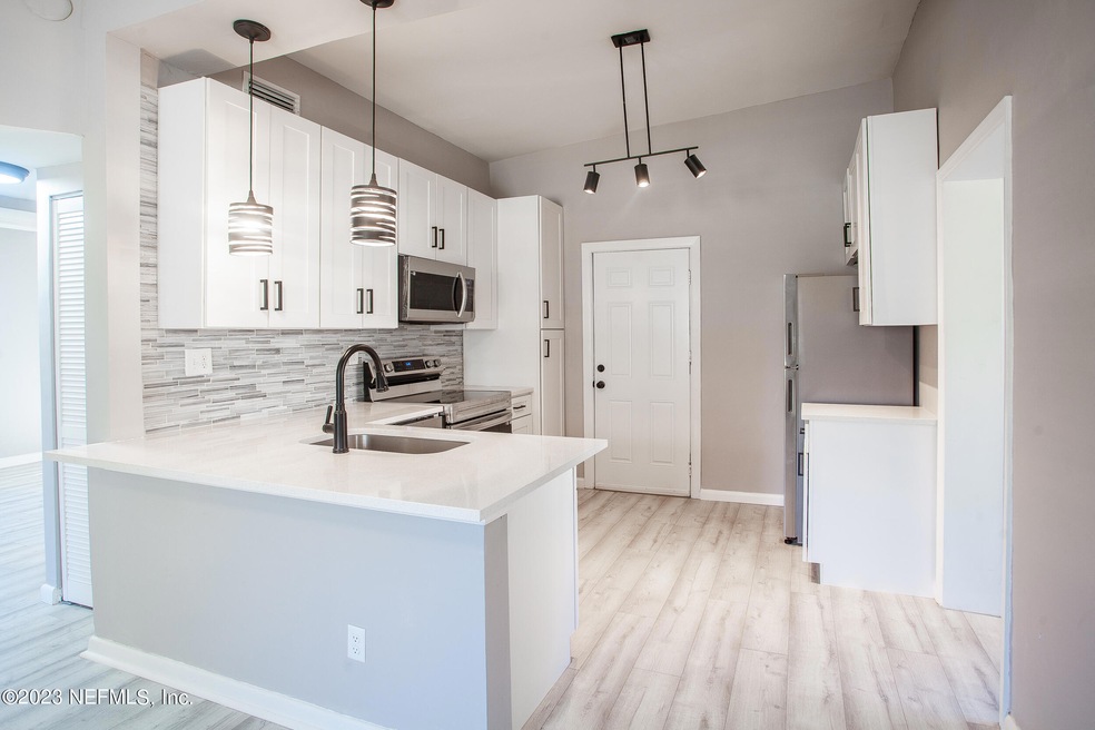 5615 Kimbrell Dr S, Jacksonville, FL 32210 - photo 1