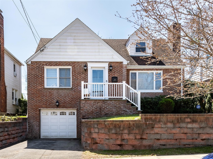 18 Cypress Ave, Port Washington, NY 11050 - photo 1