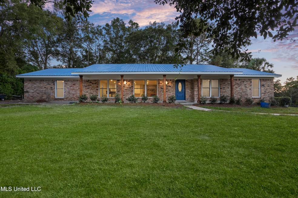 4024 Castenera Ave, Moss Point, MS 39563 - photo 1