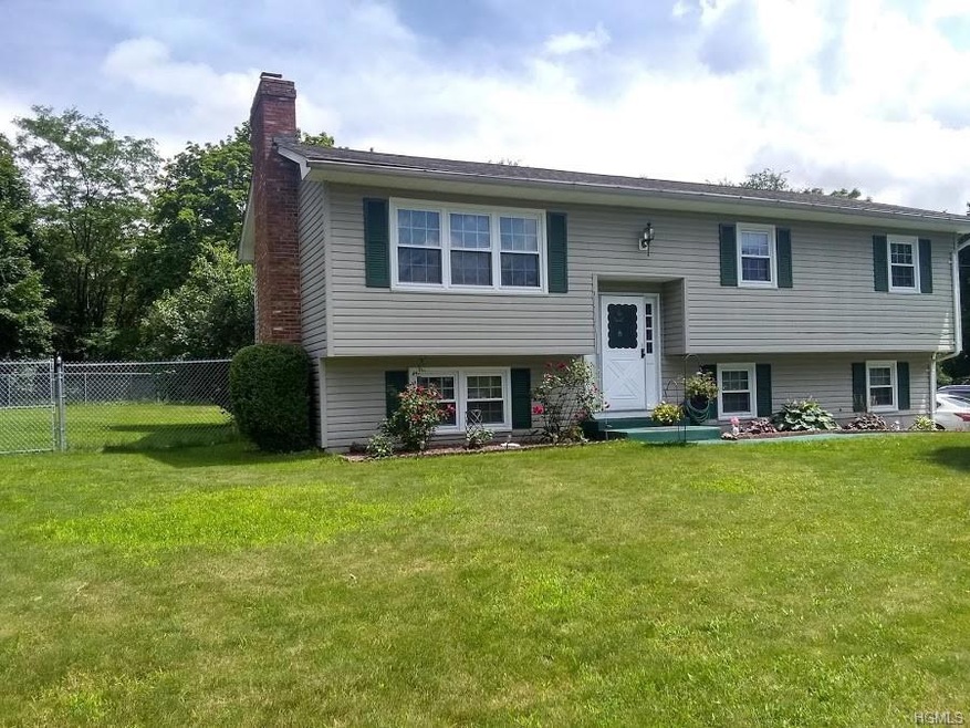 12 Mermaid Rd, Middletown, NY 10940 - photo 1