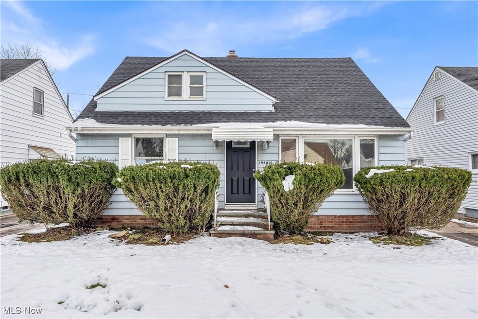 19504 Longview Ave, Maple Heights, OH 44137 - photo 1
