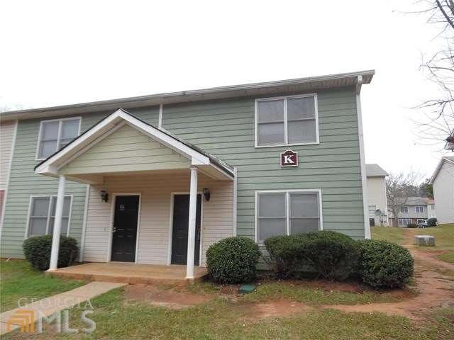 Front view of townhome