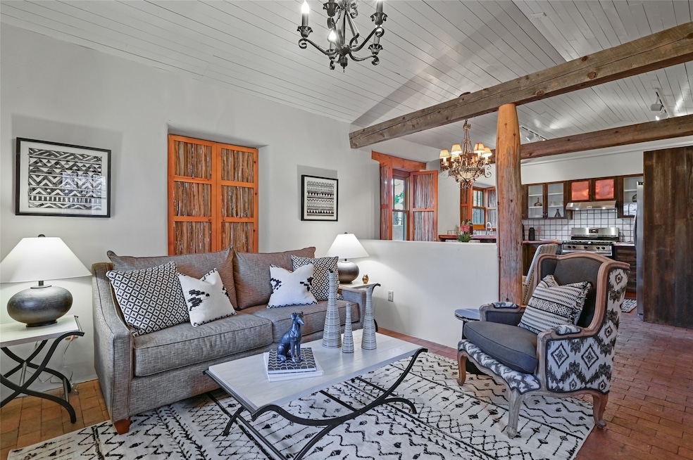 654 B W San Francisco St, Santa Fe, NM 87501 - photo 1