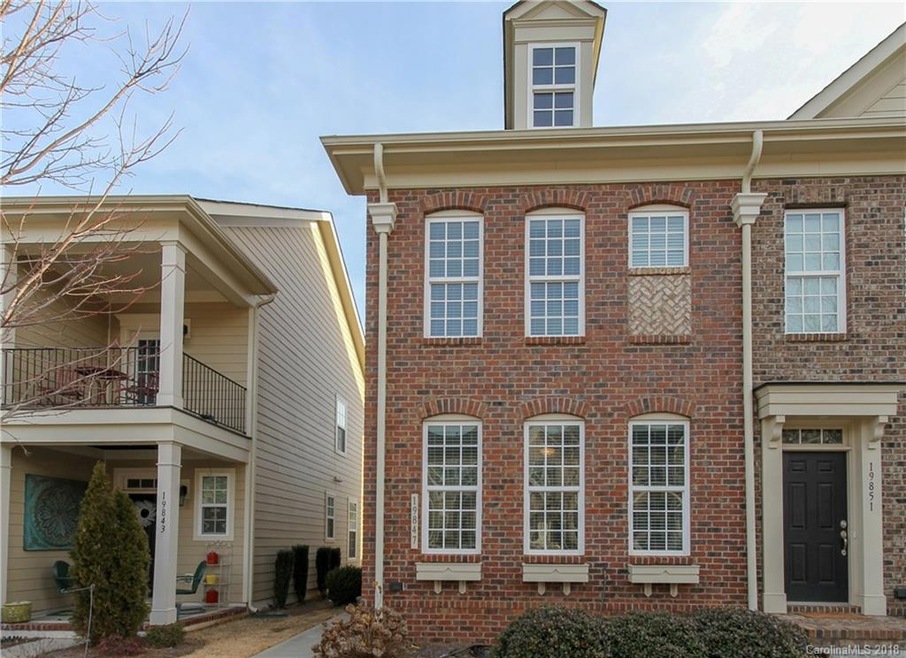 19847 Lamp Lighters Way unit Z2, Cornelius, NC 28031 - photo 1