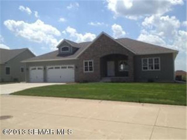 1375 Summit Dr, Winona, MN 55987 - photo 1