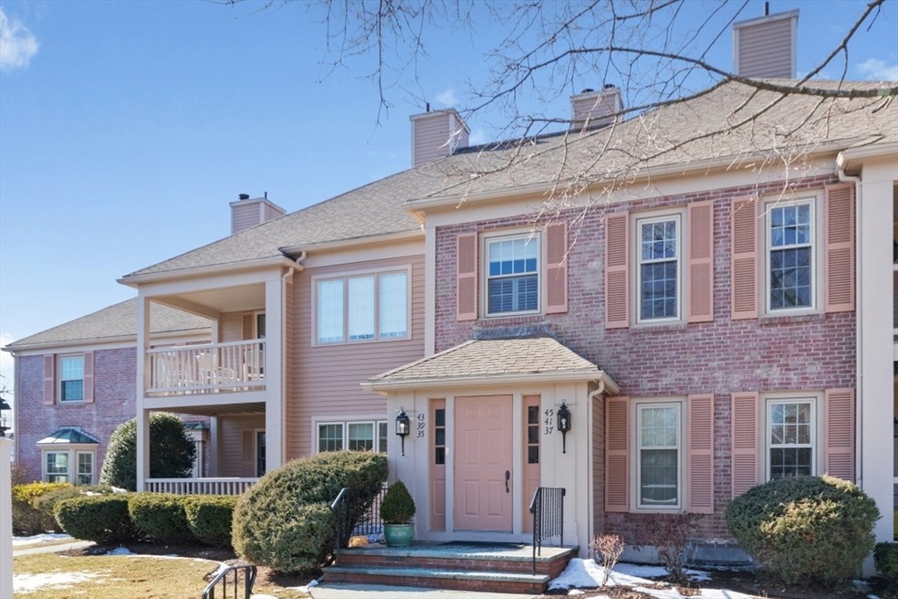 43 Highland Ct unit 43, Needham, MA 02492 - photo 1
