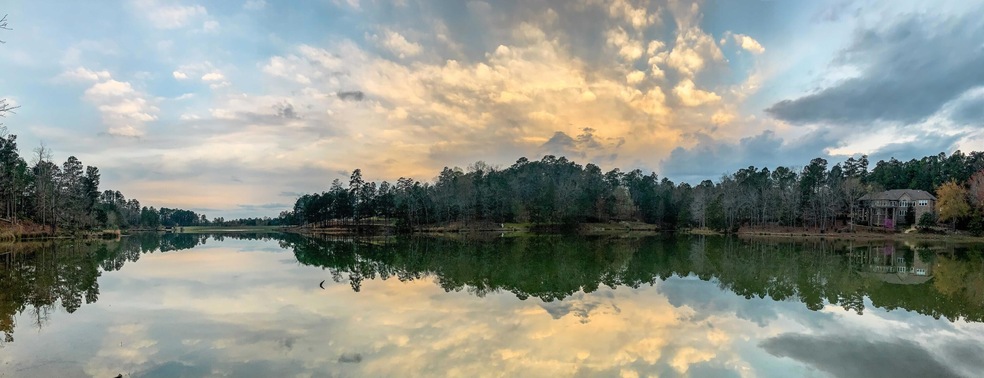 Oakman's Bluff - Lake View