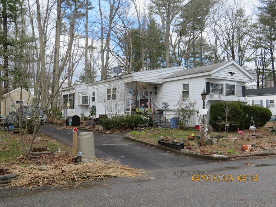709 Nottingham Dr, Exeter, NH