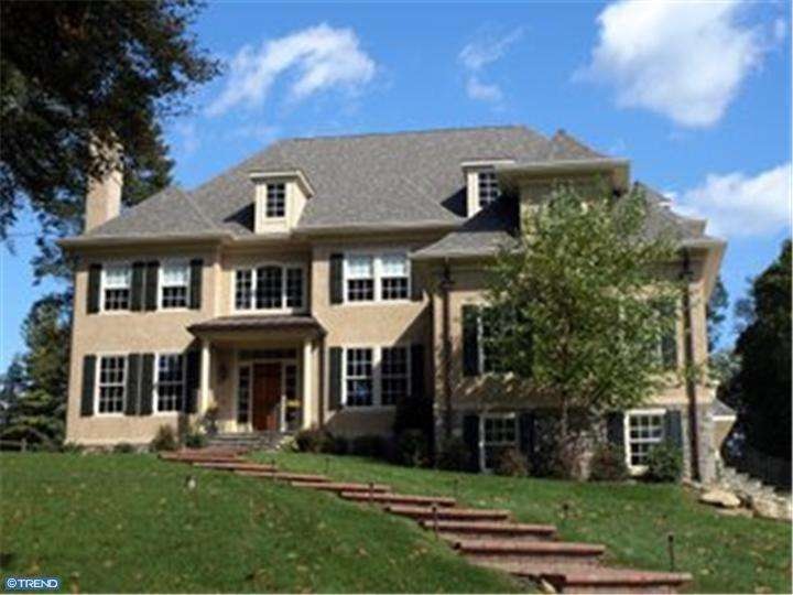 820 Vauclain Rd, Bryn Mawr, PA 19010 - photo 1