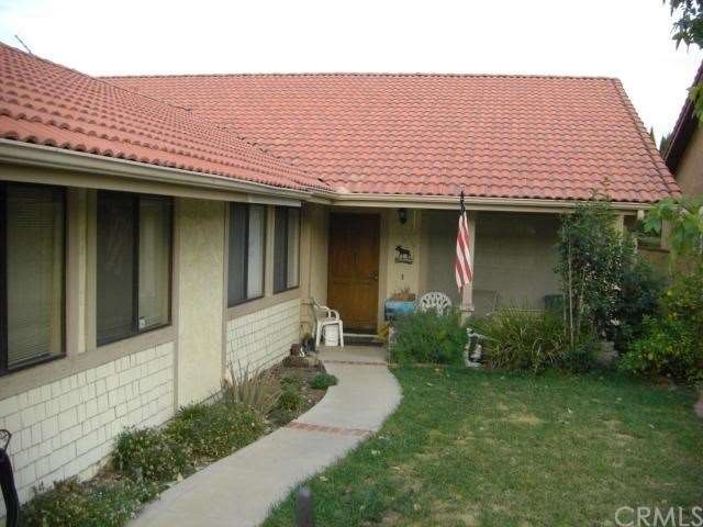 Walkway to front door