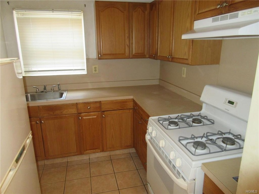 Tappan Manour Condominium unit R4, Tarrytown, NY 10591 - photo 1