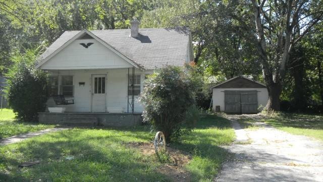 716 Madison St, Manchester, TN 37355 - photo 1