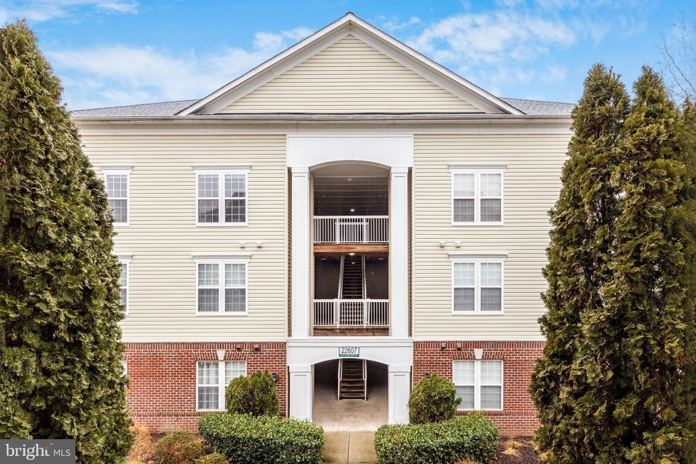 22607 Blue Elder Terrace unit 301, Ashburn, VA 20148 - photo 1