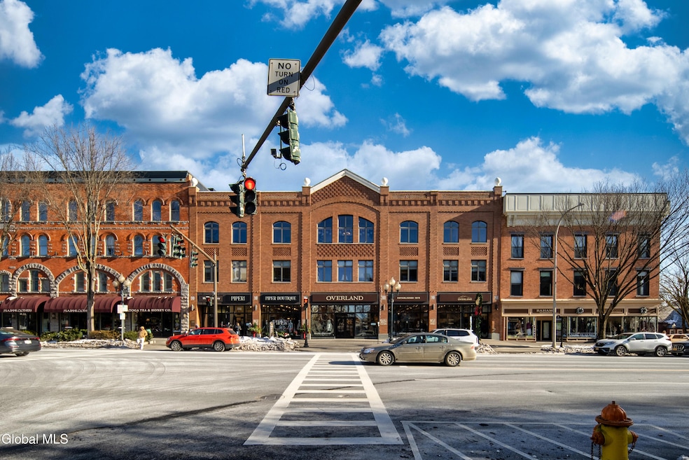 5 Spring St unit 404, Saratoga Springs, NY 12866 - photo 1