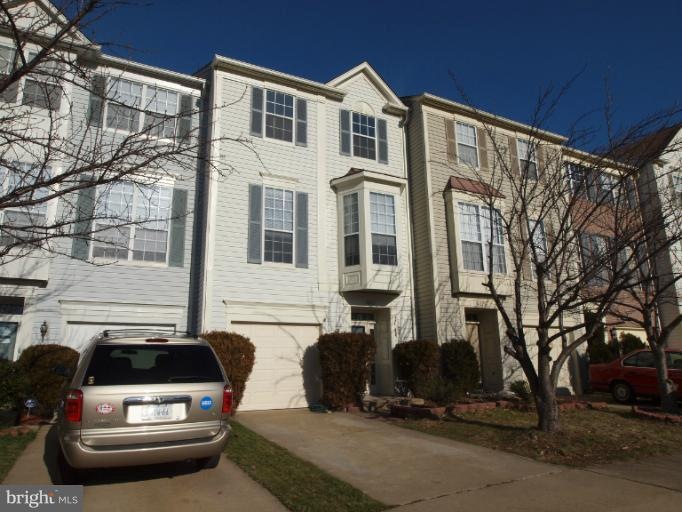 16821 Jed Forest Ln, Woodbridge, VA 22191 - photo 1