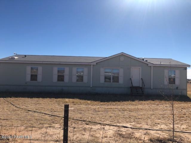 4335 W Duane Ln, Paulden, AZ 86334 - photo 1
