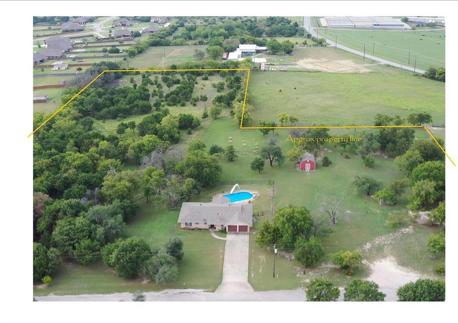 2814 Pittman Rd, Hudson Oaks, TX 76087 - photo 1