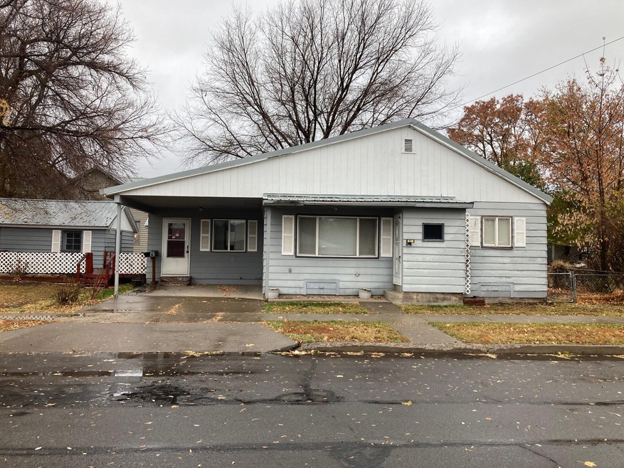 11 S J St, Lakeview, OR 97630 - photo 1