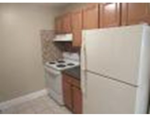 50 Constitution Dr unit 50, Londonderry, NH 03053 - photo 1