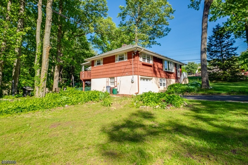 4 Woodlot Rd, Bloomingdale, NJ 07403 - photo 1